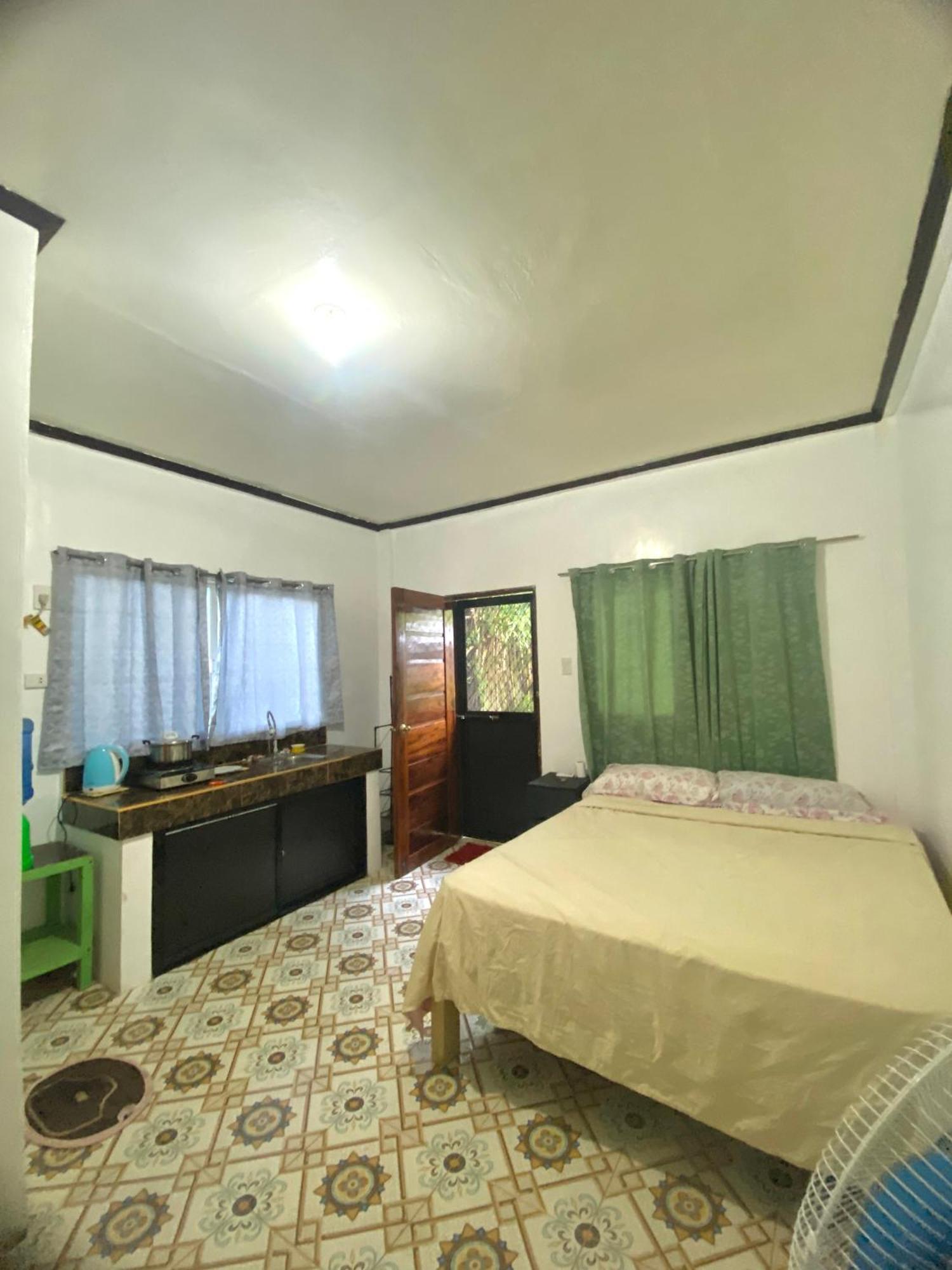 Santa Monica  Masayay Homestay Starlink And Generator מראה חיצוני תמונה